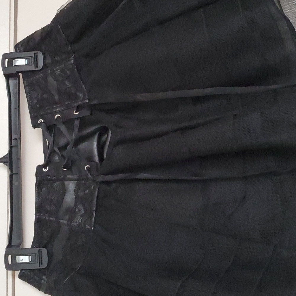 Hot Topic's Black Faux Leather & Lace Tutu - Picture 3 of 14